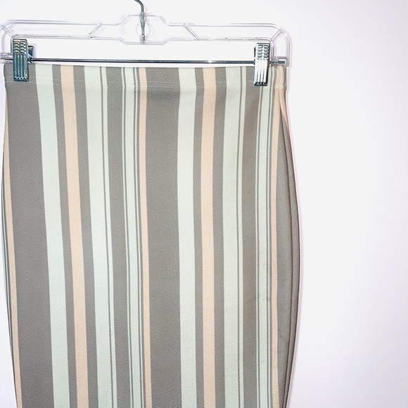 Boohoo Tan & White Striped High Rise Bodycon Fitted Midi Skirt 4 Women’s - Picture 3 of 9